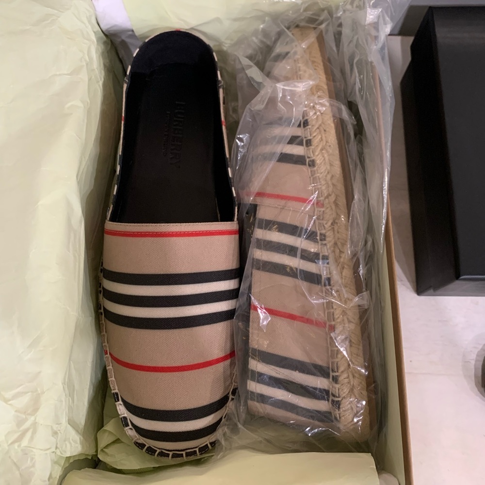 BNIB Burberry Men’s Espadrilles - Picture 3 of 8